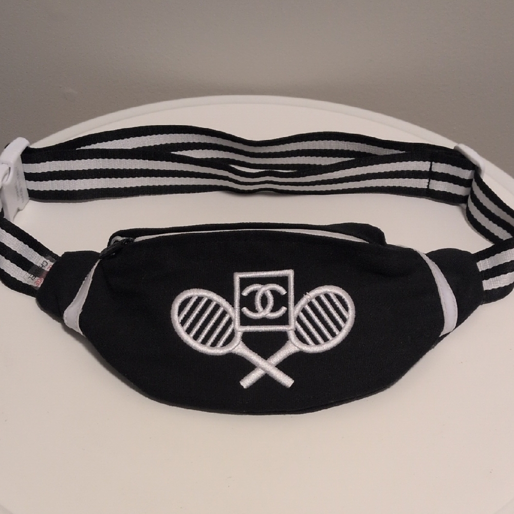 CHANEL Tennis Belt Bag Le Rouge VIP Gift